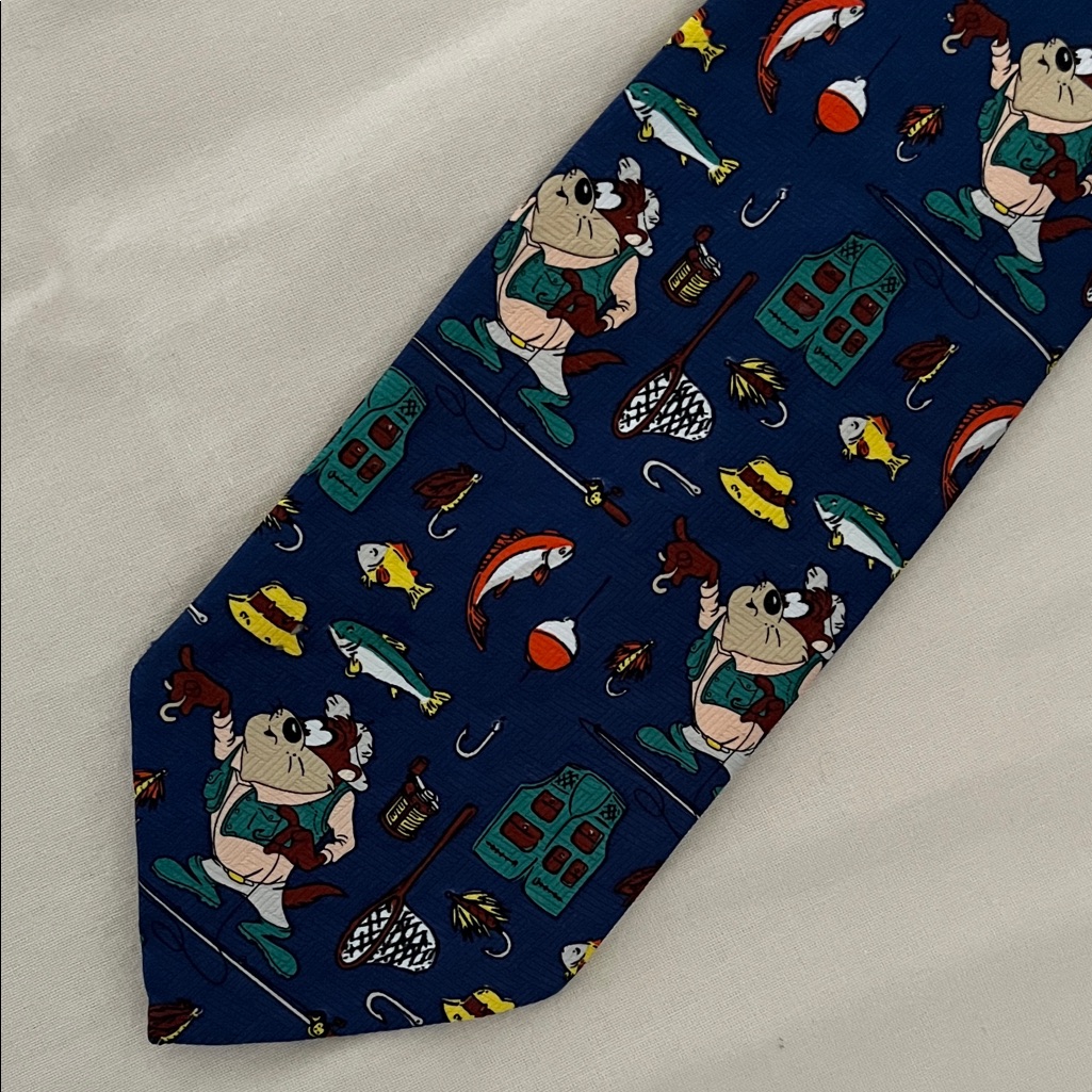 Menâs Tie Looney Tunes Fishing Theme